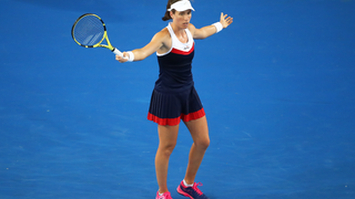 Australian Open Match Delayed Past Midnight Due To Bad Scheduling, Bird Poop